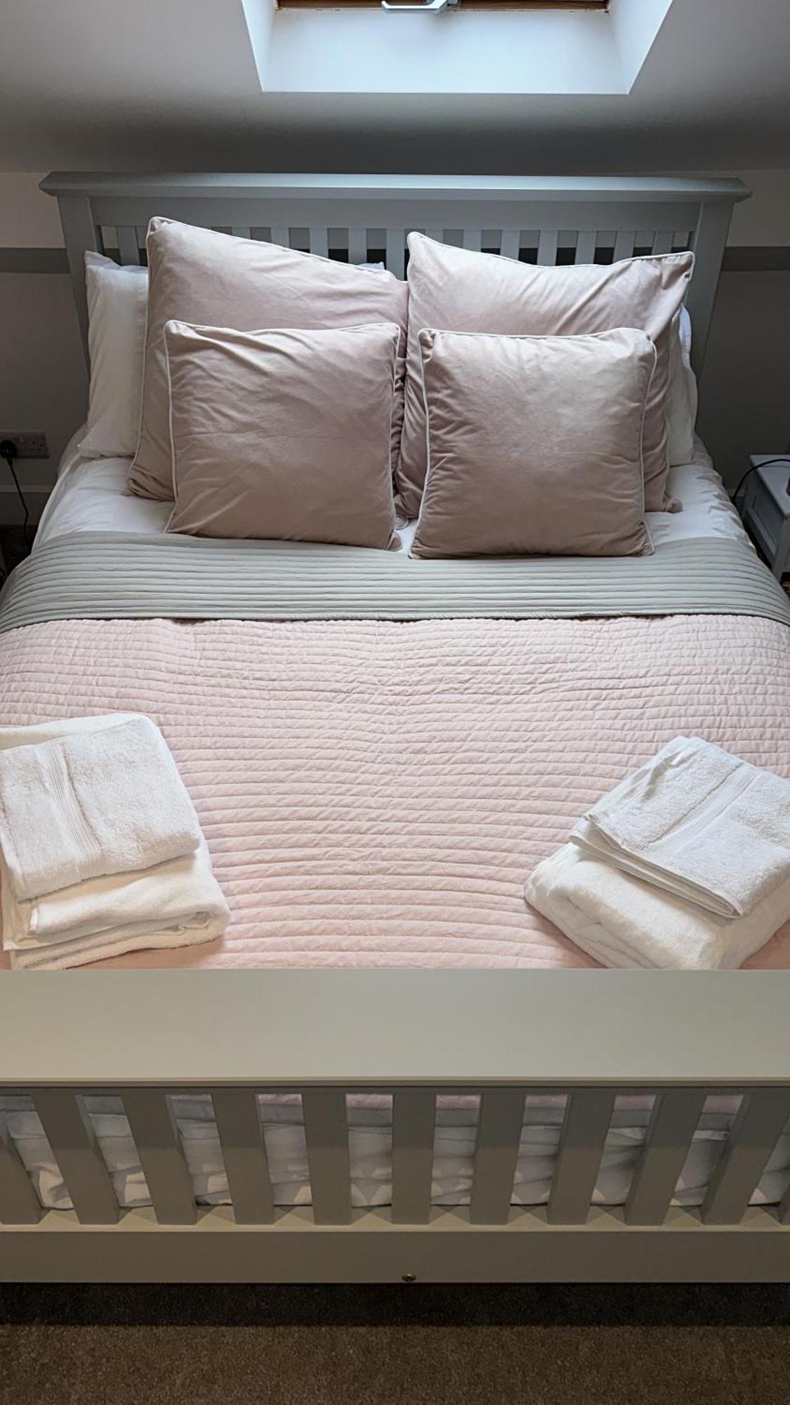 Modern Harrogate House Sleeps 10, Cinema Room & Hot Tub エクステリア 写真
